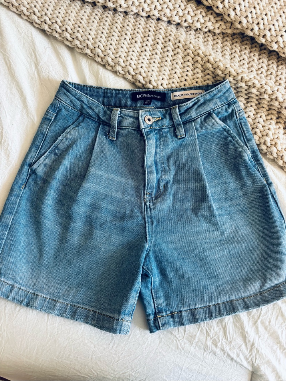 BCBG denim pleated shorts